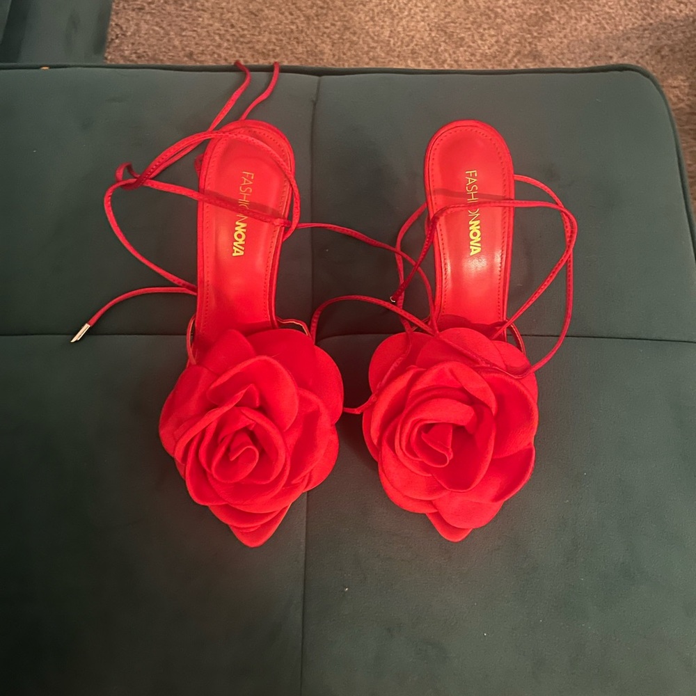 Fashion Nova Scarlet Rose Sandals